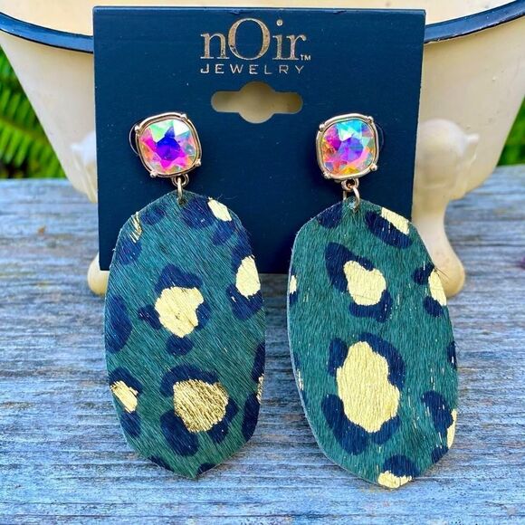 Noir Jewelry Green/Yellow/Black Animal Print Oval Earrings w/Rhinestones. NWOT - Picture 1 of 2